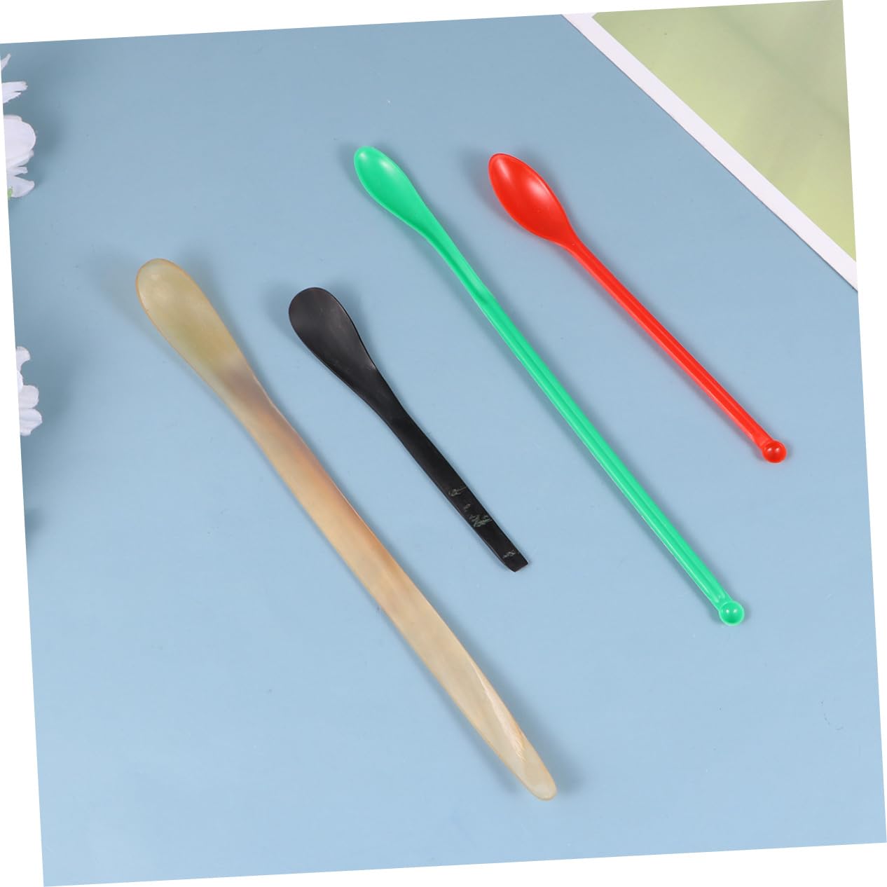 8pcs Laboratory Sampling Spoons Lightweight Plastic Reagent Scoops Long Handle for Easy Deep Sampling for Chemistry Experiments
