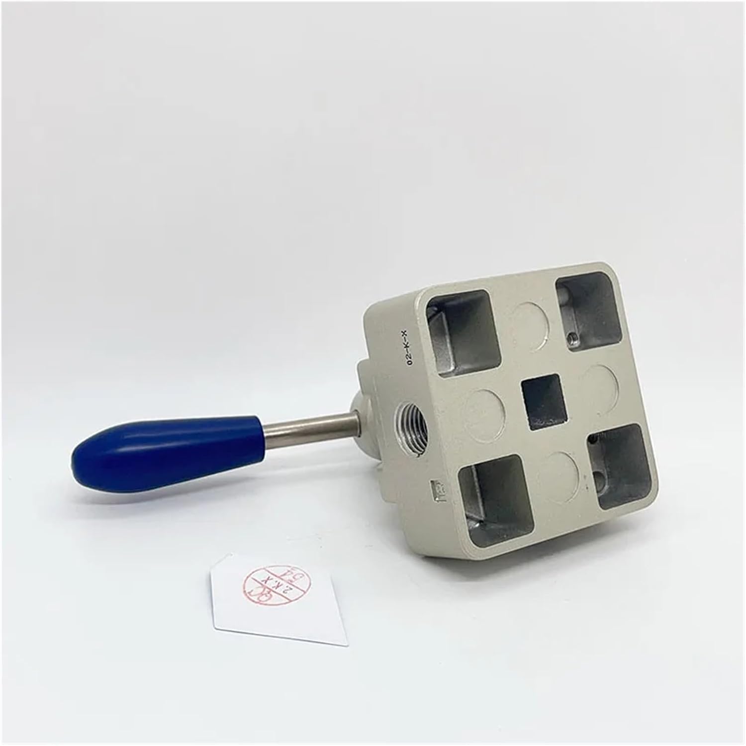 Pneumatic 4/3 Way Rotary Lever Manual Valve Manual Flow Control 3 Position 4HV31010, 4HV23006, 4HV23008(4HV23006,with 12mm Fitting)