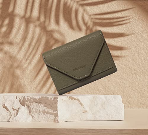 Image of grande 3639 Card Cases, Green, Small, Leather Card Holder With Magnetic Closure, Small Women Accordion Wallet