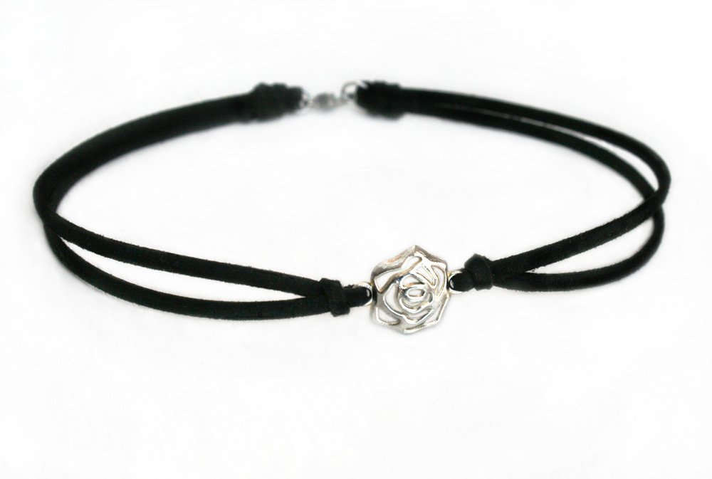 Rose Choker Necklace