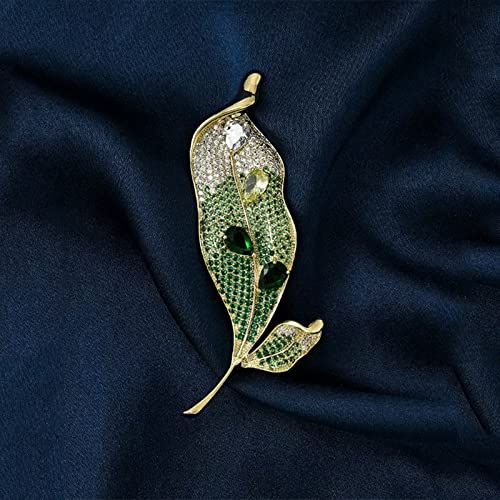 Broche de hoja degradada para rescatar prendas aburridas con un toque vintage de lujo 2