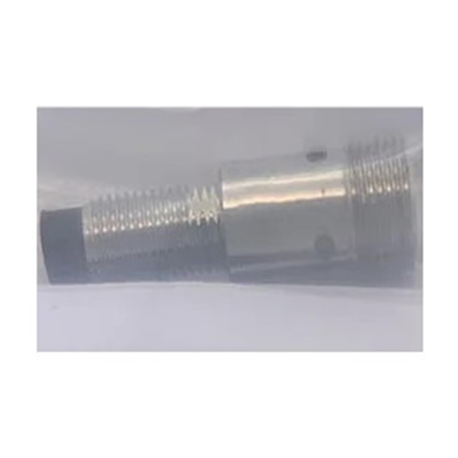 Capteur E2A-M08LS02-M1-C2 pour éviter les pannes de détection sur convoyeur