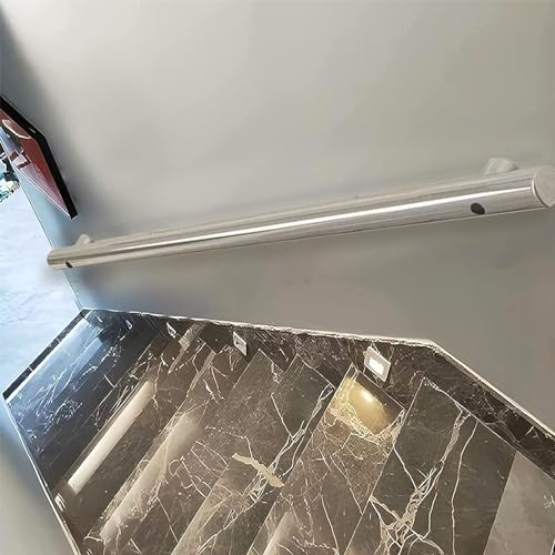 Rampe d'escalier extérieure et intérieure pour sécuriser les marches de la maison