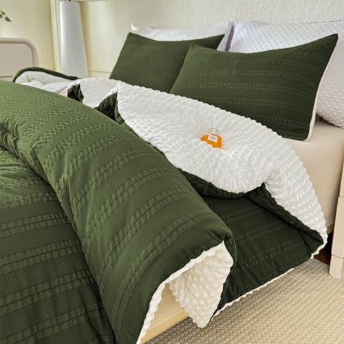 Image of tohrisa Boho Comforter Set Queen Size Striped Pleats Bohemian Seersucker Bedding Set All Season Soft Cozy 3 Pieces Quilt with 2 Pillowcases(90 inchX90 inch Dark Green)