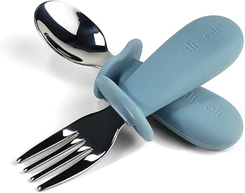 Ali+Oli Juego de aprendizaje de cuchara y tenedor para niños pequeños (azul polvo) de 6 meses + agarrar, mango de silicona de grado alimenticio,