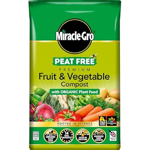 Miracle-Gro PEAT FREE Premium Fruit & Vegetable Compost Cover