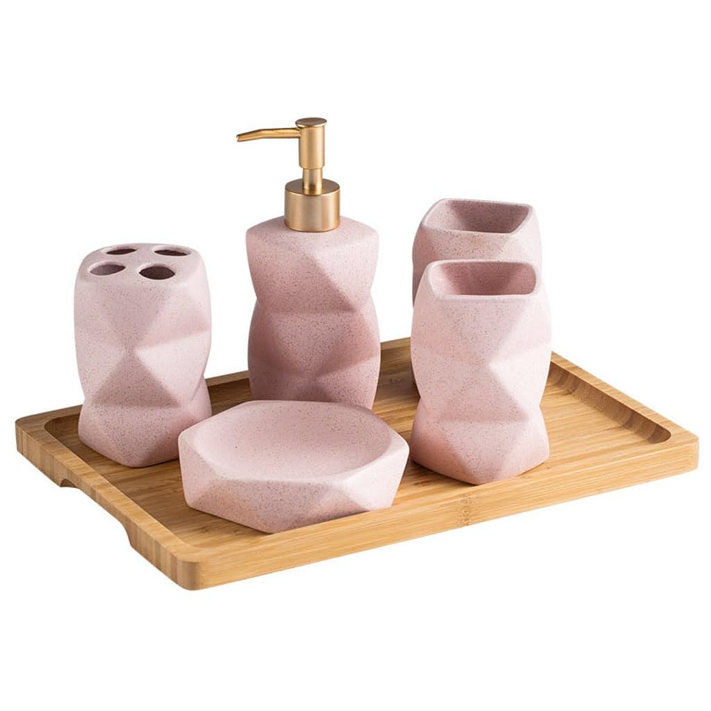 Articles de toilette nordiques pour créer une ambiance spa chez soi