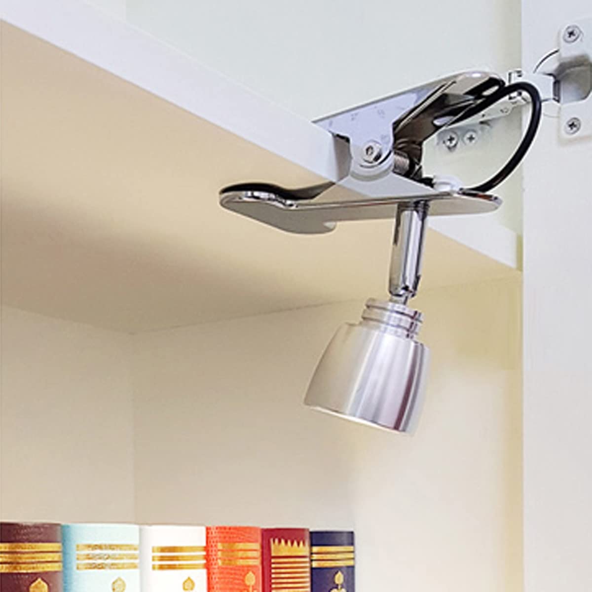 Lampada da lettura flessibile a clip, regolabile, a 270°, portatile, a LED, luce da scrivania/tavolo/letto, 3000 K, luce bianca calda, perfetta per casa e camera da letto, colore argento