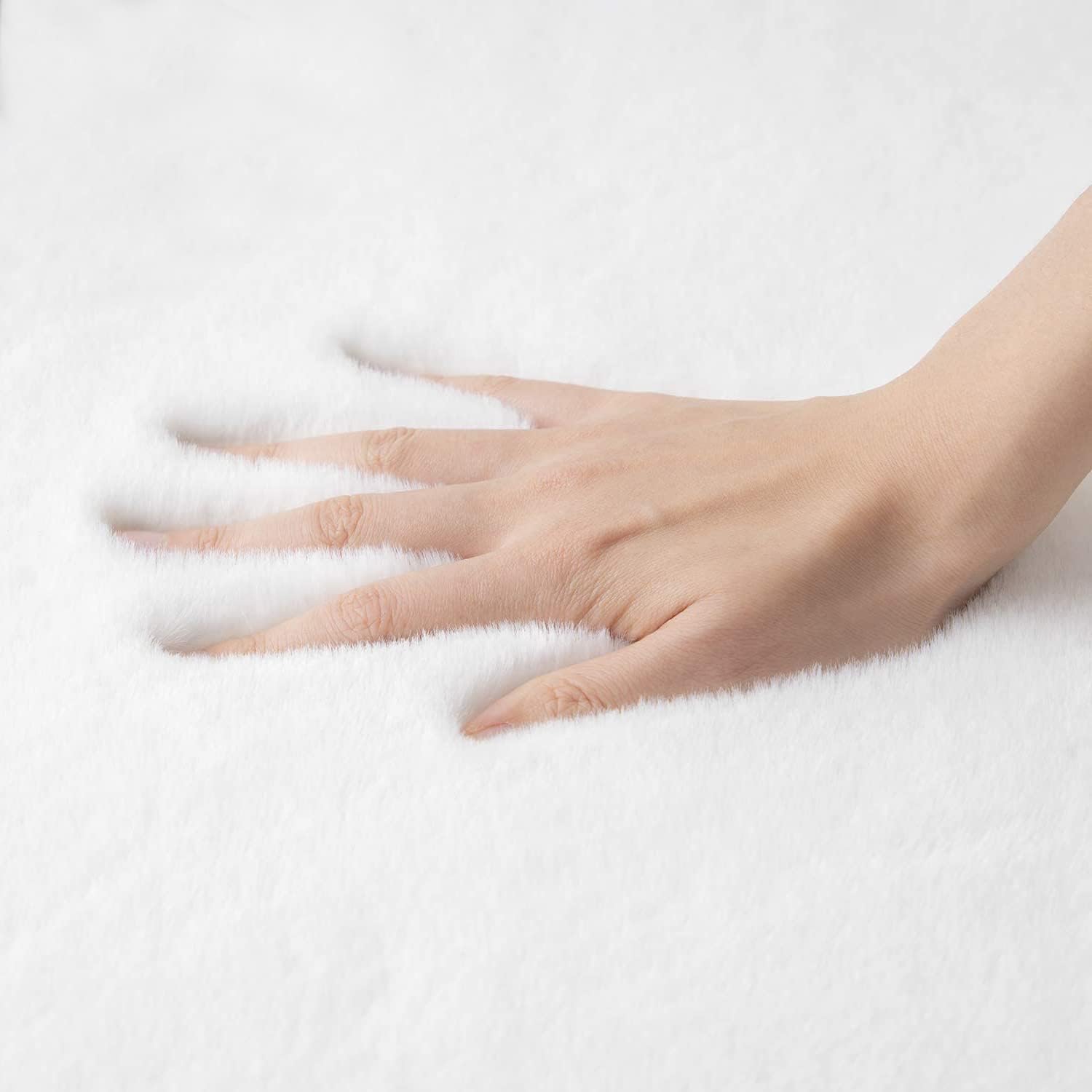 White Shaggy Bunny Fur Rugs for Living Room Washable Furry Area Rugs for Bedroom Nursery Rug 3x5 Teen Room Décor Boho Rug