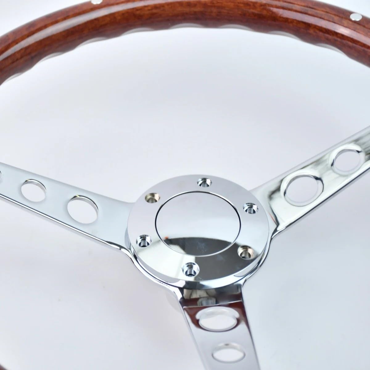 IBNA Volante da Corsa Staffa Universale per Volante con Foro Tondo da 380 Mm con Rivetti