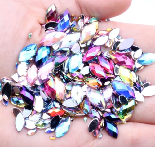 150 Stück Strasssteine in Optik Glitzersteine Acryl Facettierte Flache Rückseite Kristall-Strasssteine in Gemischter Form für DIY Bastelarbeiten Partys Maniküre Make Up Dekorationen