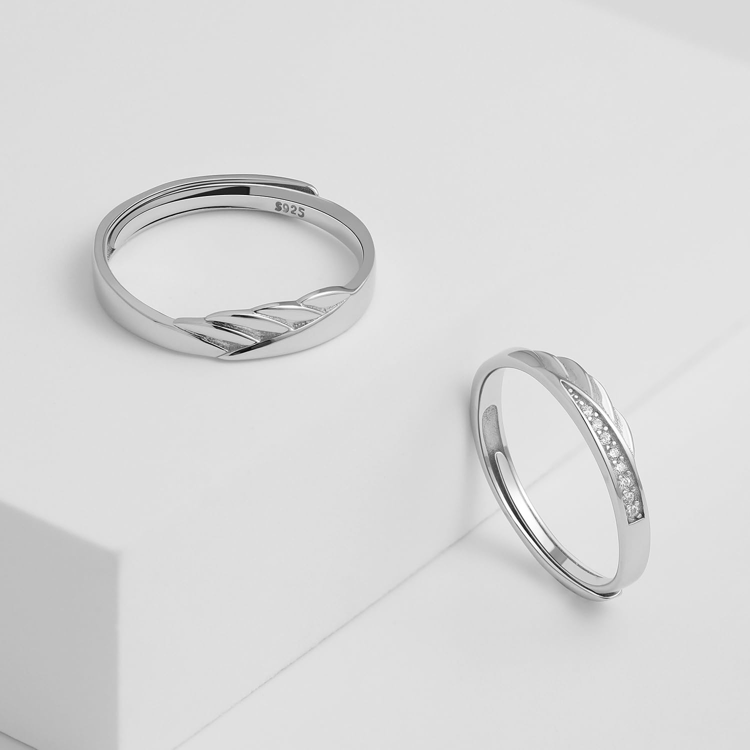 Meissa Alianzas de Plata para Pareja de Compromiso Ajustables para Él y Ella Plata de Ley 925 con Circonitas Mujer 3,2mm & Hombre 4mm Joyería Nupcial Regalo Boda o San Valentín (Juego de dos anillos)