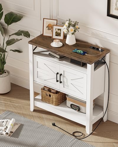 CHOEZON Konsolentisch Farmhouse mit Steckdosen, Kaffeebarmöbel mit Schrank und offenen Regalen, Eingangstisch für Flur, Küche oder Kaffeebar, Weiß und Walnuss DMXG01CWL