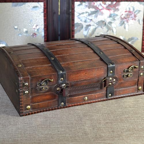 Boîte en bois antique décorative pour sublimer votre commode