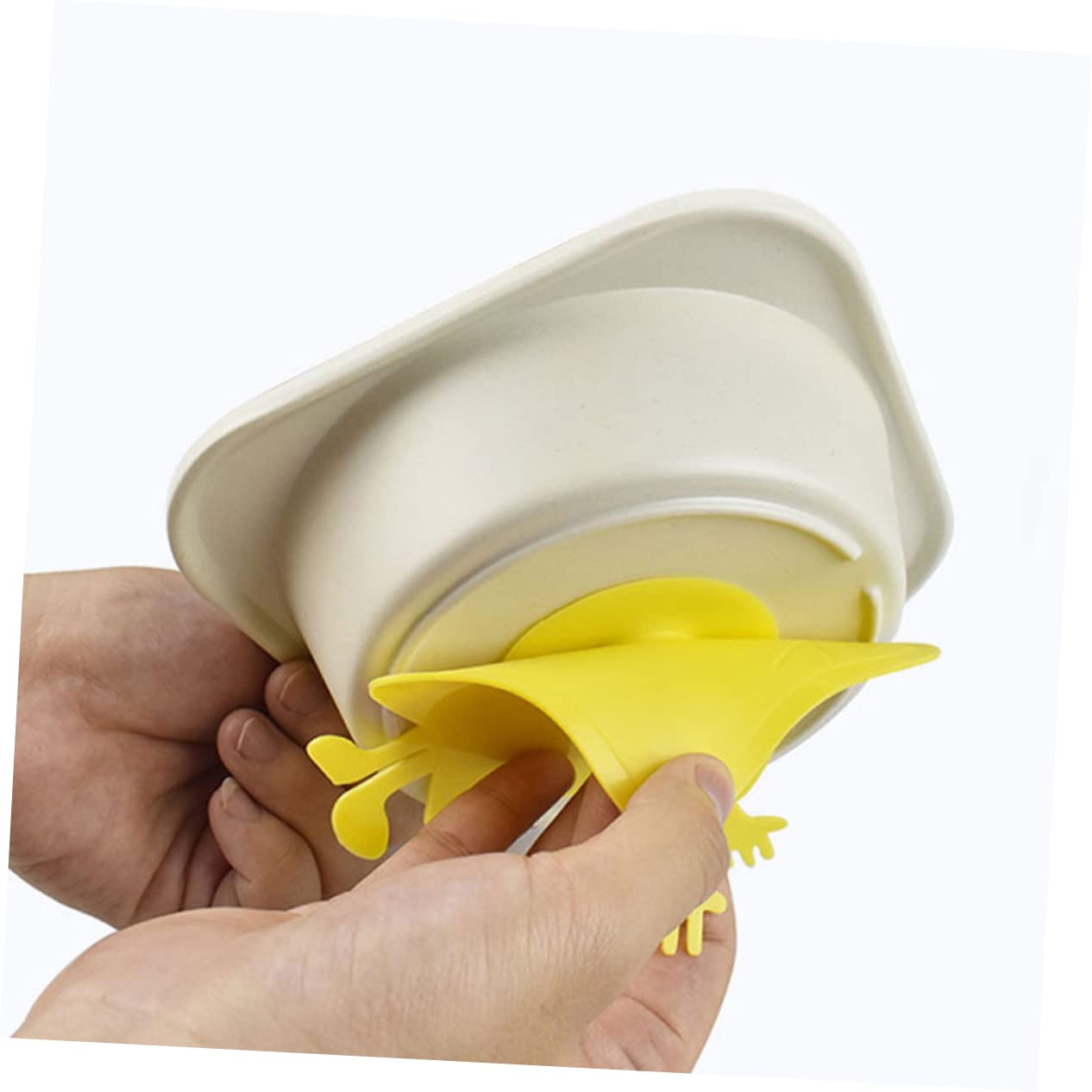 Kisangel 4pcs Silicone Suction Pads for Boys and Girls Bowl Nonslip Mats for Baby Learning to Eat Random Style