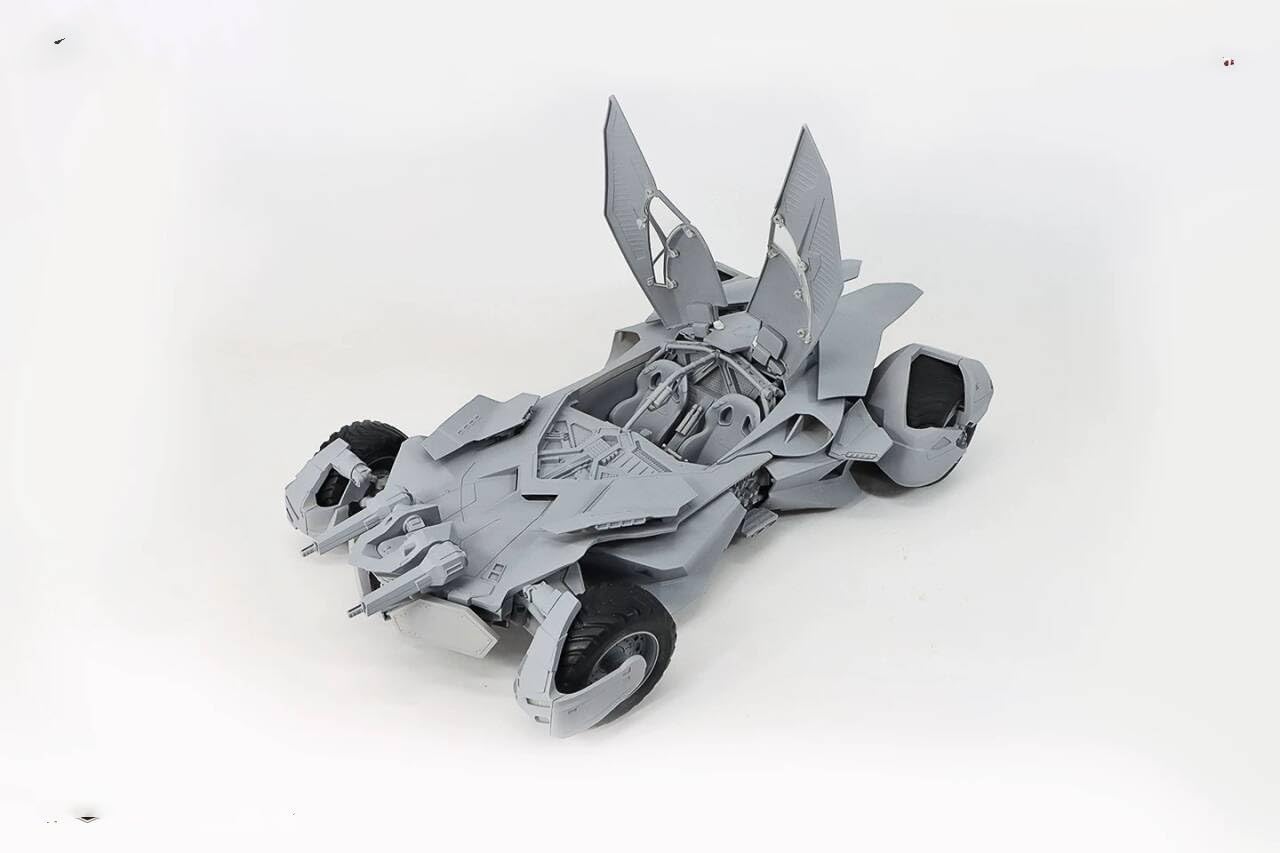 Amazon | LEBOO 喜玩社 バットモービル 1/12 機甲 長さ50cm 内部構造