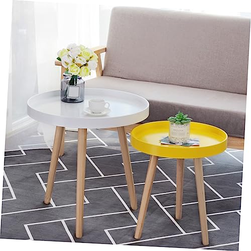 Petite table moderne avec rangement pratique pour optimiser les petits espaces