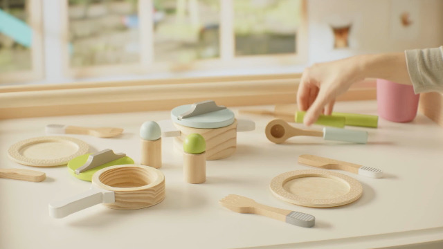 Small Foot Set De Ollas Y Vajilla De Madera Para Niños | 15 Piezas De Cocina Juguete