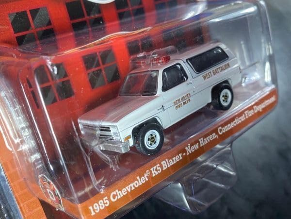 GREENLIGHT グリーンライト 1/64 FIRE 5901 RESCUE 1985 CHEVROLET K5