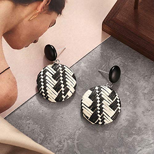 KaFu Woven Rattan Earrings Handmade Wicker Earrings Straw Knit Hoop Lightweight Bohemian Dangle Hoop Earrings Drop Dangle Geometric Statement Earrings for Women (black)4