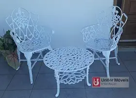 Conjunto de Mesa Para Jardim Floral com 2 Poltronas e Mesa Baixa em Alumínio Fundido Unifer Móveis