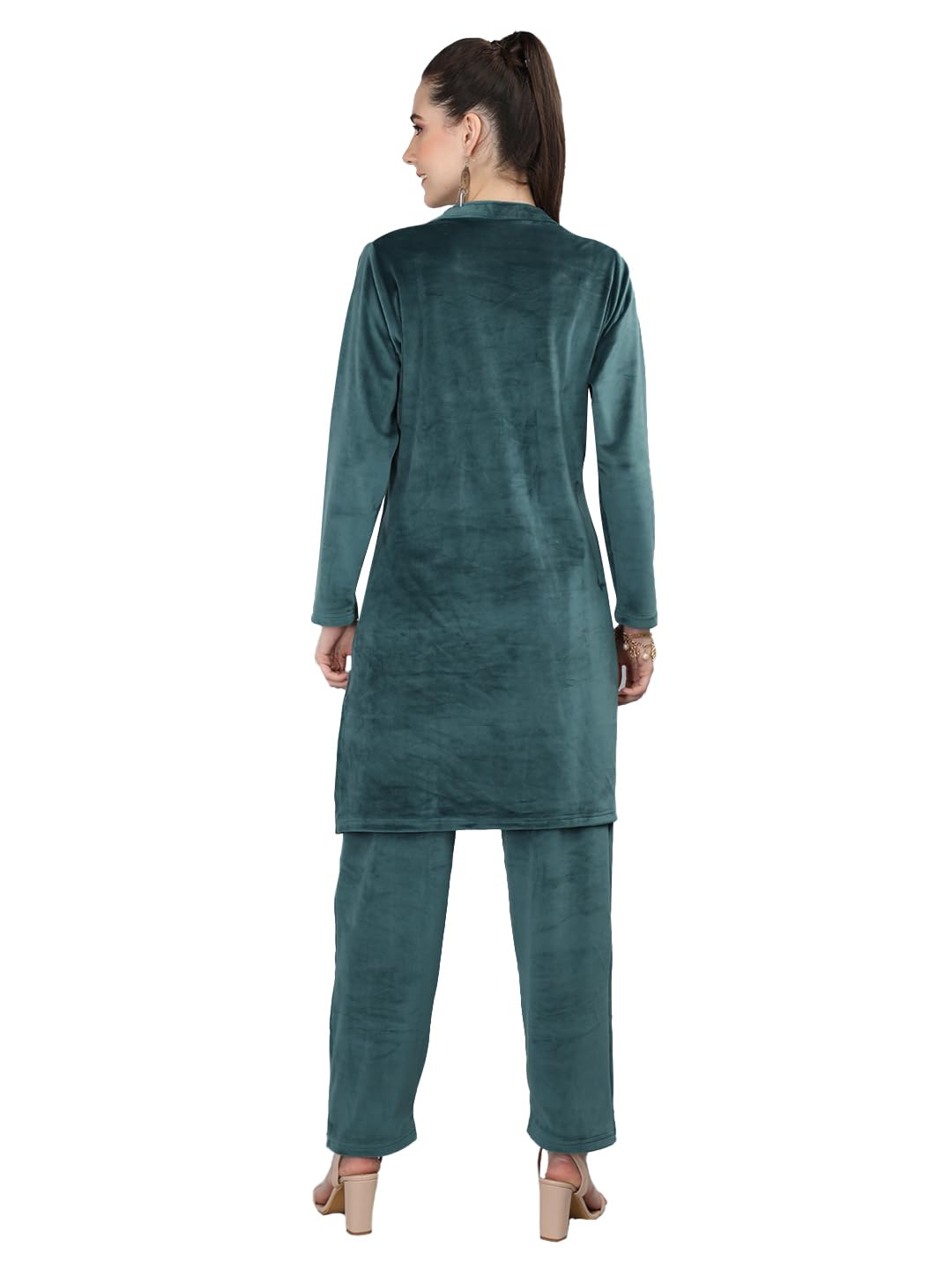 Duchess Women's Supersoft Velvet Printed Nightsuit for Winter wear - Image 3 thumbnail