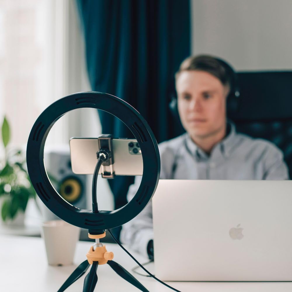 KODAK LED Selfie Ring Light - Trépied, Smartphones 25 cm de Diamètre, Luminosité et Balance des Couleurs Réglables, 1600 Lumens, Idéal pour Instagram, Snapchat, TikTok et Plus - Blanc