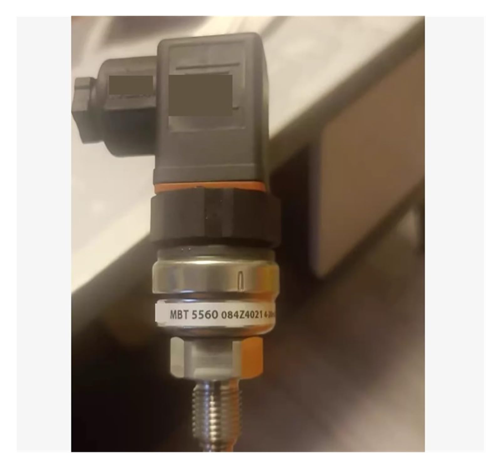 Temperature Sensor MBT5560 084Z4021 4–20 mA Output, 10–32 VDC Power Supply, Measurement Range 0–100 °C Temperatursensor