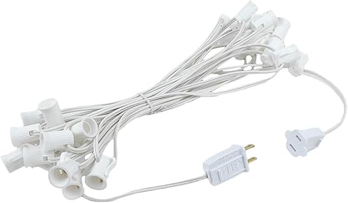 Novelty Lights Cadena de luces de Navidad C7 de 25 pies para exteriores, tira de luces para patio, base de candelabro (C7/E12), espacio de 12 disponible en Yaxa Colombia