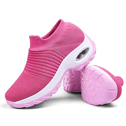 7 Best Walking Shoes For Wide Feet 2022