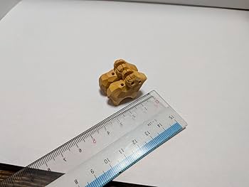 Amazon.co.jp: 柘植 根付 羊 2体セット 木彫り 彫刻 干支 つげ : おもちゃ