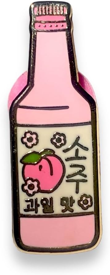 Soju pin enamel Korean soju pin Hard Enamel Korean lapel pin Soju accessories Korean drink pin Kpop enamel pin Soju merchandise Soju bottle pin (Peach)
