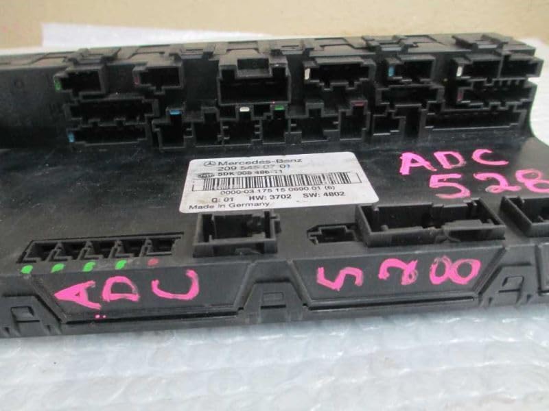 Mercedes-Benz W209 Rear Trunk SAM Fuse Relay Box, angled view viser stik