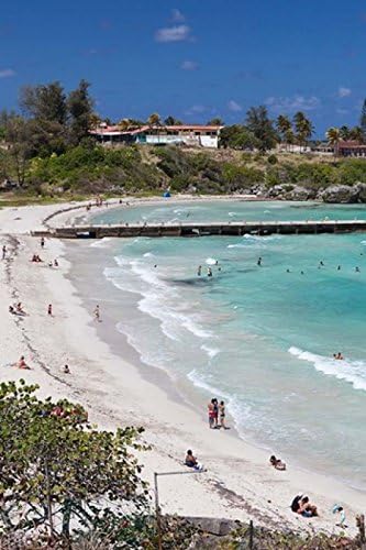 Posterazzi Póster de Playa Jibacoa de La Habana del Este de Cuba por Walter Bibikow (19 x 28 pulgadas)