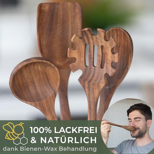 WALDWERK Küchenhelfer aus Teakholz - 4-teiliges Set bestehend aus Pfannenwender, Holzlöffel, Nudellöffel und Halter - Holzspatel - Holzspatel - Küchenhelfer Holz