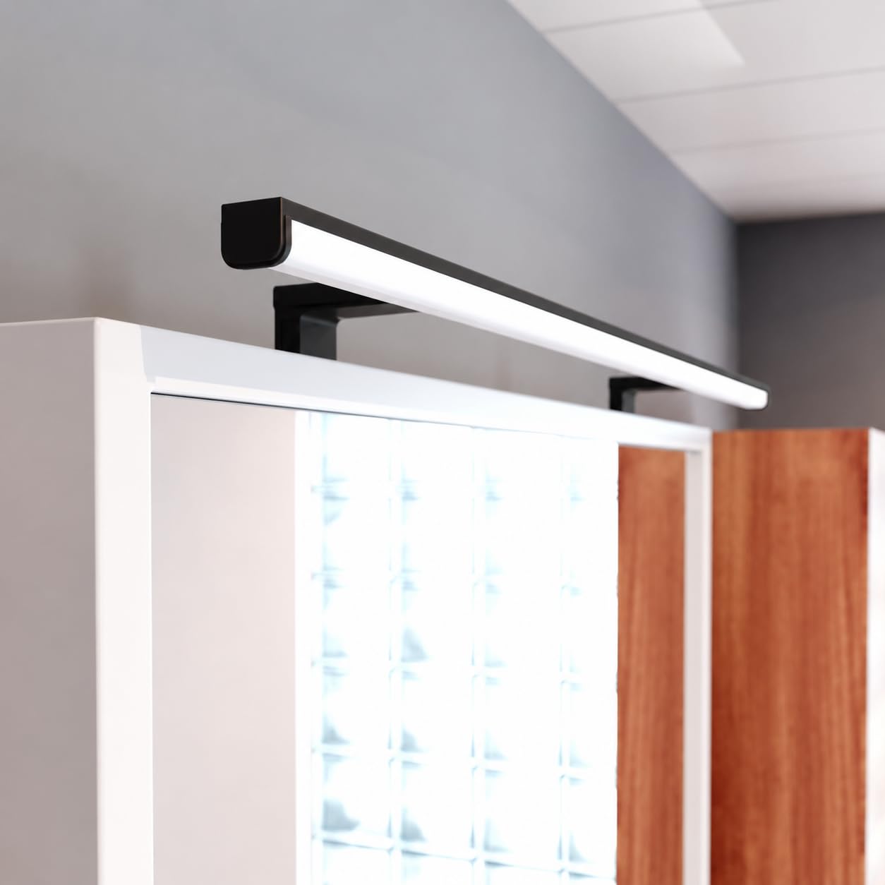 kalb Lumenia, LED Spiegelleuchte, LED Badezimmerleuchte, 100cm Spiegellampe, IP44, schwarz, Spiegel & Schrankmontage, energiesparend, blendfrei, 230VAC, zwei Montagefüße, extra stabil, warmweiß