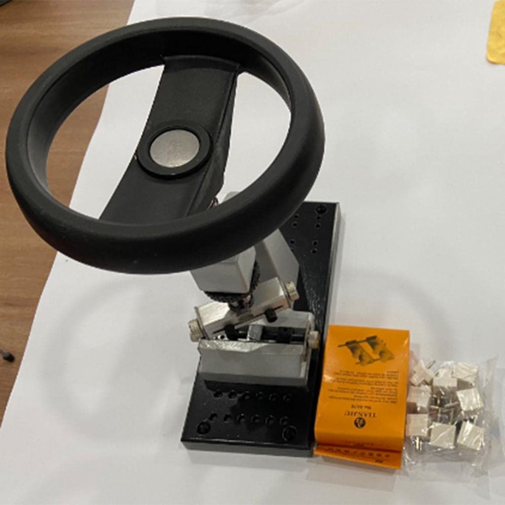 5700 Tischgerät, Robuste Uhrengehäuseöffnermaschine für Uhrenreparaturen, Holzbasis