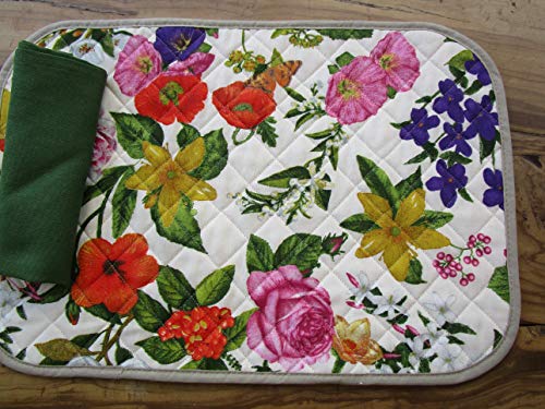 Novita - Set de table matelassé avec serviette, motif floral, fabriqué en Italie Cover