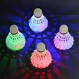 YIQI 4 Stück LED Badminton Bälle Federbälle, Mit EIN/Aus-Taste, Ute Haltbarkeit Und Hervorragende Leistung, Federball Beleuchtung Für Outdoor En Indoor Sportsaktivitäten