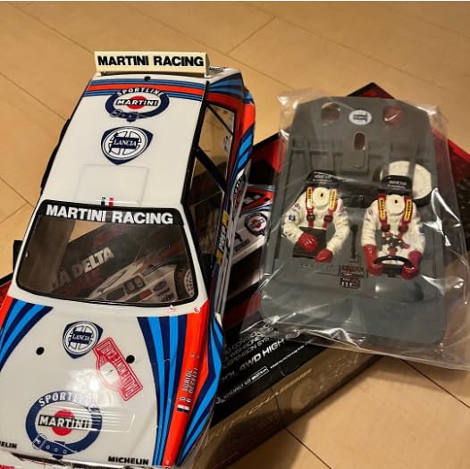 Amazon.co.jp: TAMIYA ランチアデルタHFインテグラーレ