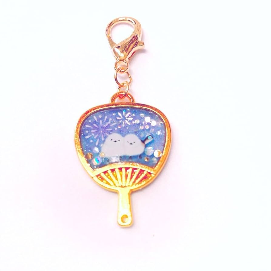 Amazon.co.jp: (302) 可愛いシマエナガと花火のチャーム