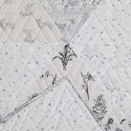 Cottage Classics 3-Piece Farmhouse Style Quilt And Sham Set Kamala Modern Floral Print, Full/Queen, Grey/Cream #TOP4