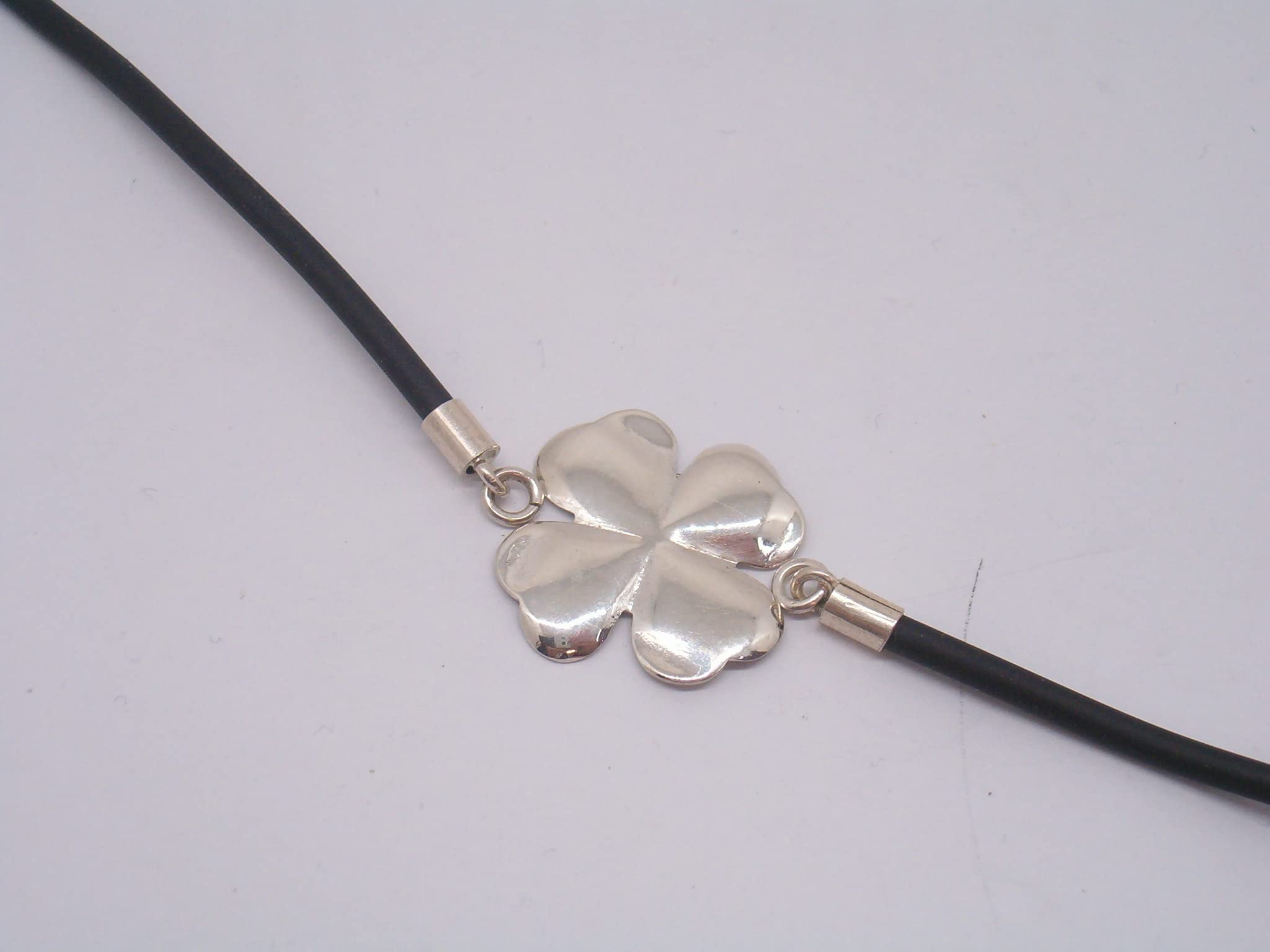 Quadrifoglio : Braccialetto in Argento 925 e Caucciù con Portafortuna - Bracciale Fortuna -