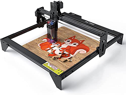 SPOT DI MESSA A FUOCO LASER COMPRESSO - Lo Spot di messa a fuoco laser compresso è una tecnologia nuovissima, che comprime il diametro del punto focale del laser da 0,28 mm a 0,08 mm utilizzando un fascio di fibre nel laser, con estrema precisione. Scenari di utilizzo della scultura di macchina per incisione laser: acciaio inossidabile liscio, ceramica, legno, tavola di bambù, acrilico e pannelli di plastica.