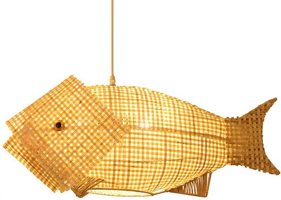 Abat-jour en osier pour tamiser la lumière de votre salon avec un style poisson boho