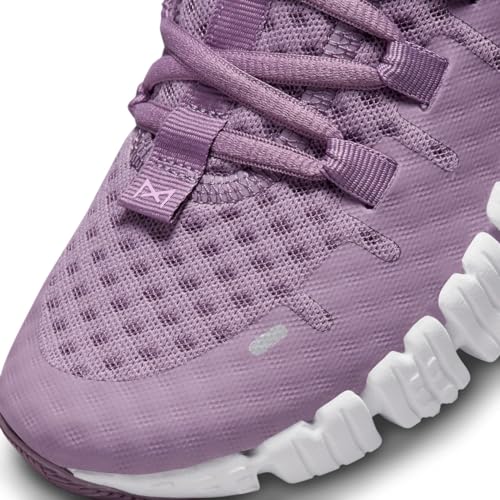 Nike Women's Free Metcon Sneakers4