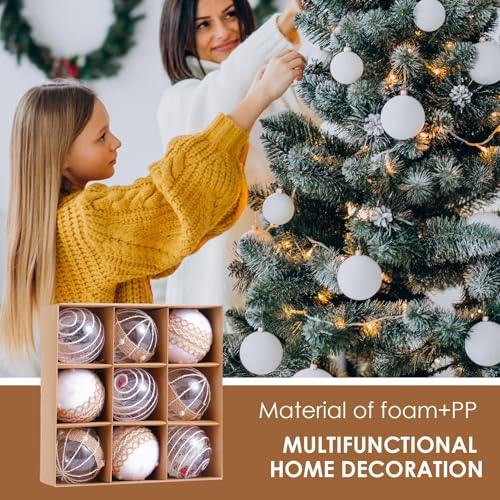 Ensemble de boules de Noël légères pour sublimer l'ambiance chaleureuse du salon