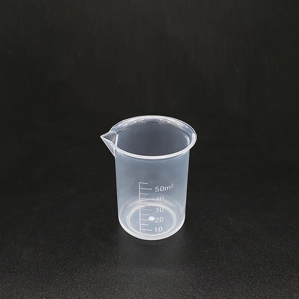 Laboratoryjna miarka z plastikowej zlewki