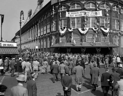 Posterazzi1940s October 1947 Dodger Baseball Fans Pour Into Main Entrance Ebbets Field Brooklyn Borough New York City USA Poster Print