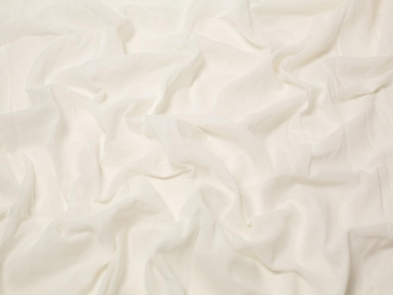 Minerva Crafts Fire Retardant Muslin Fabric White - per metre